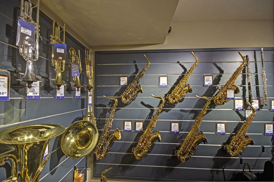 Long & McQuade Musical Instruments | 1887 Kingston Rd, Pickering, ON L1V 1C9, Canada | Phone: (905) 686-4900