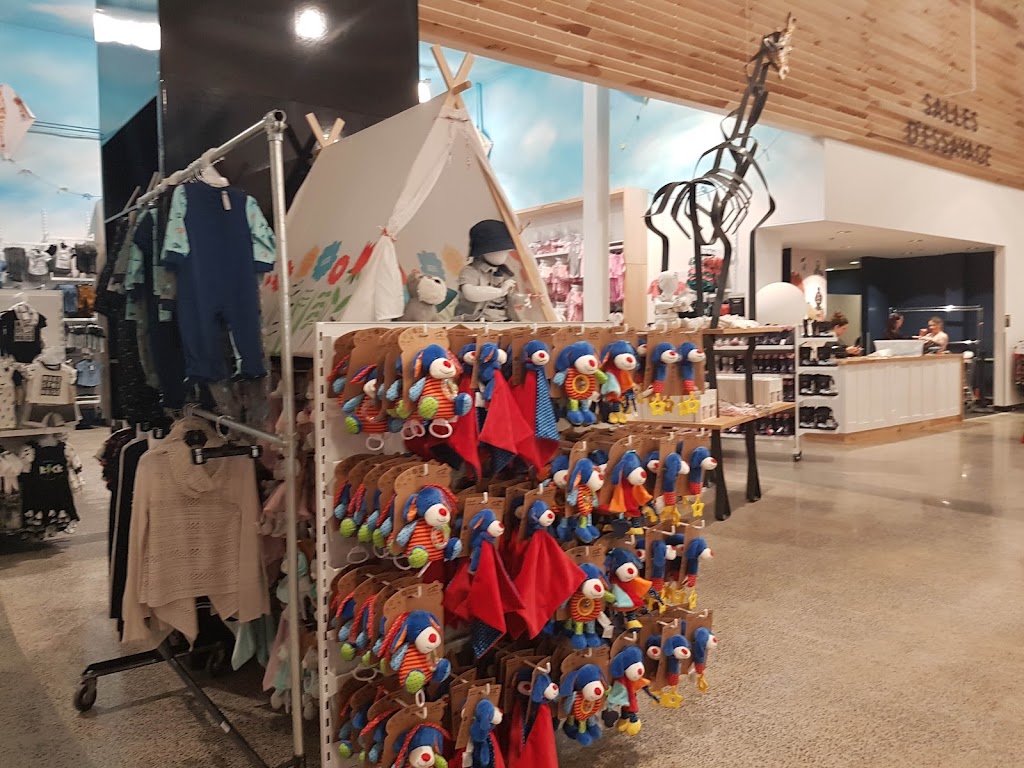 Mode Choc | 95 Bd du Curé-Labelle, Sainte-Thérèse, QC J7E 2X6, Canada | Phone: (450) 970-3333