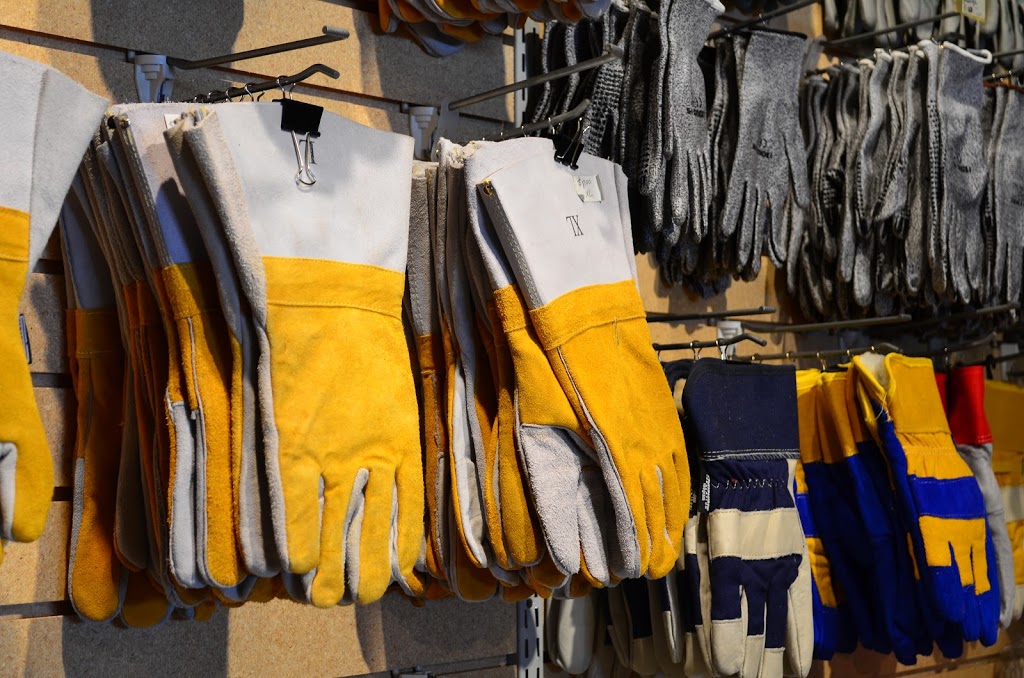 All Seasons Workwear | 441 Parsons Rd SW, Edmonton, AB T6X 1N4, Canada | Phone: (780) 466-8884