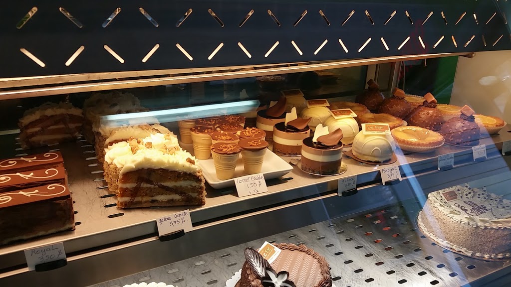 Pastry The Far | 489 Ave Royale, Quebec City, QC G1E 1Y2, Canada | Phone: (418) 825-1200