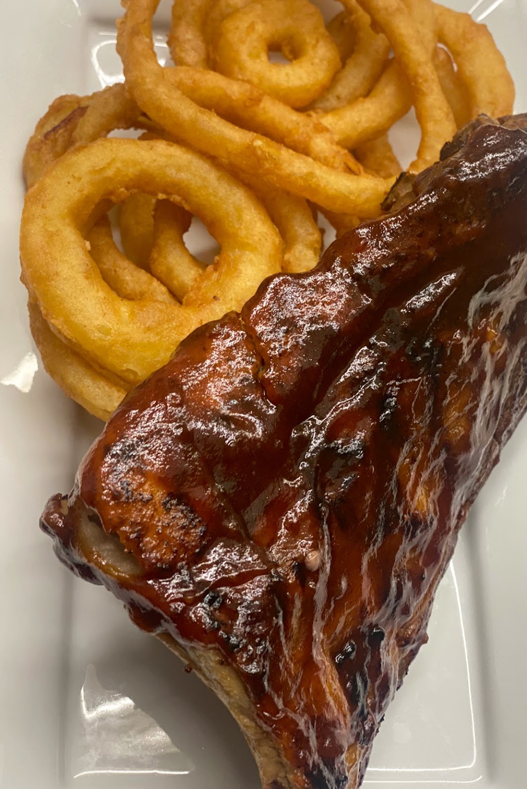 Moose Delaneys Sports Bar & Grill | 3 Cann St, Huntsville, ON P1H 1H3, Canada | Phone: (705) 787-1025