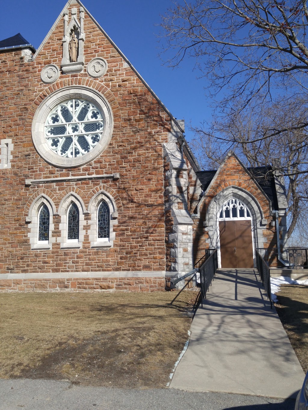 Holy Name of Jesus Parish | 950 Old Kingston Mills Rd, Kingston, ON K7L 4V3, Canada | Phone: (613) 546-0418
