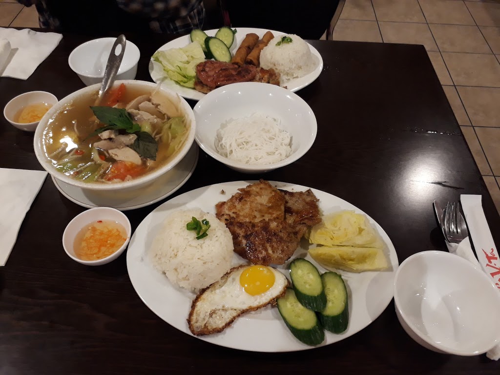 Pho VTa Vietnamese Restaurant | 1601 Bowen Rd #1, Nanaimo, BC V9S 1G6, Canada | Phone: (250) 591-1746