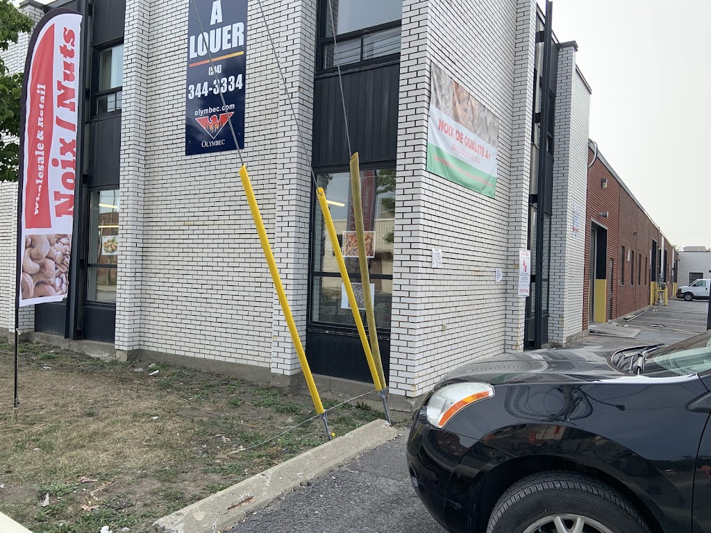 A plus Quality Nuts | 1605 Rue de Louvain O, Montréal, QC H4N 1G6, Canada | Phone: (514) 691-0002