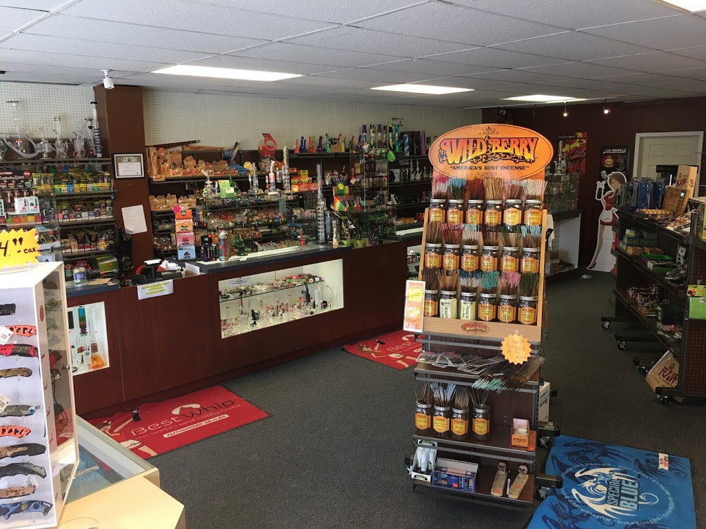 Smokers Paradise Smokeshop | 70 N Howard Ave, Croswell, MI 48422, USA | Phone: (810) 712-9095