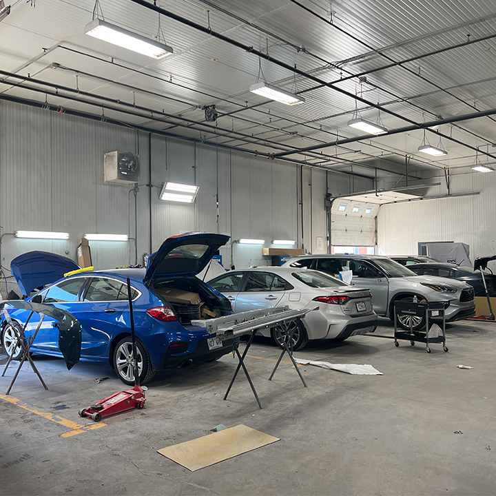 CarrXpert Montréal-Nord | 6767 Boul Henri-Bourassa E, Montréal-Nord, QC H1G 2V6, Canada | Phone: (514) 329-0909