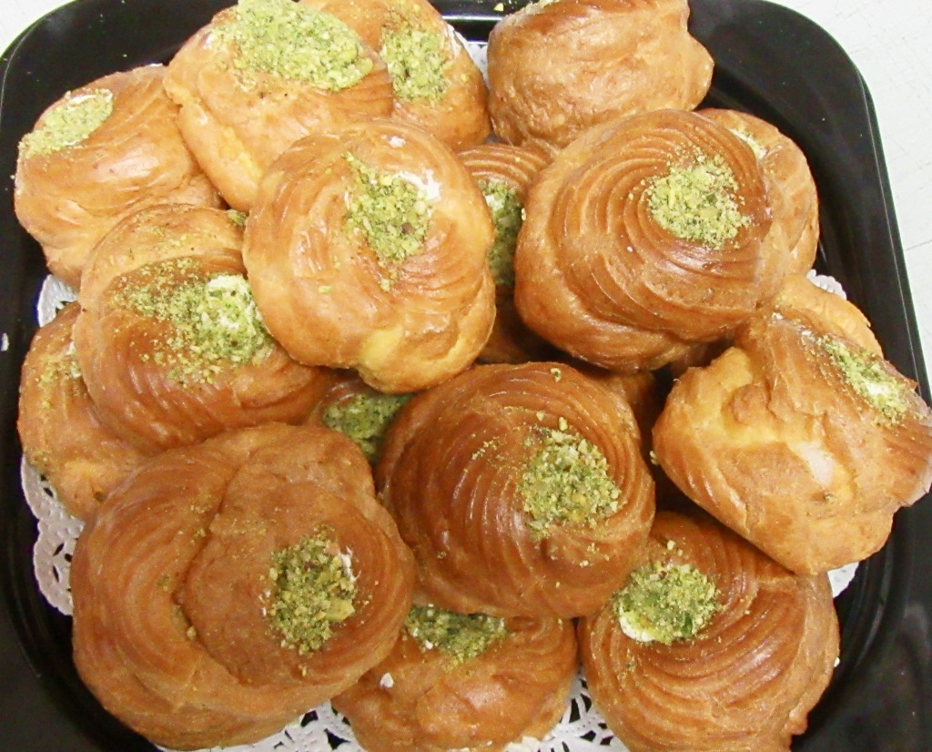 Venus Bakery & Café | 80 Ellesmere Rd Unit #3, Scarborough, ON M1R 4C2, Canada | Phone: (647) 748-2430
