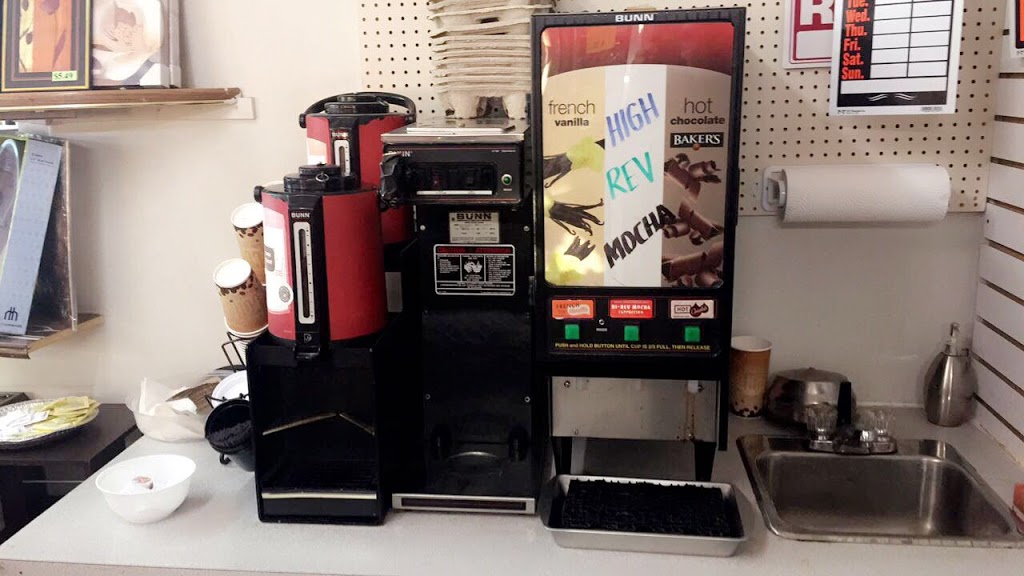 Pick n Go | 3501 Centre St NW, Calgary, AB T2E 2X9, Canada | Phone: (587) 349-3496