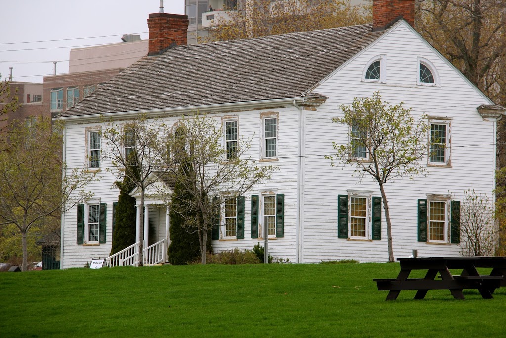 Joseph Brant Museum | 1240 North Shore Blvd E, Burlington, ON L7S 1C5, Canada | Phone: (905) 634-3556