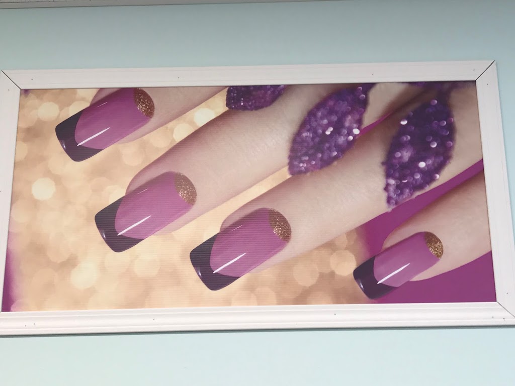 Holiday Nails | 2835 Pembina Hwy, Winnipeg, MB R3T 4Z8, Canada | Phone: (204) 275-0971