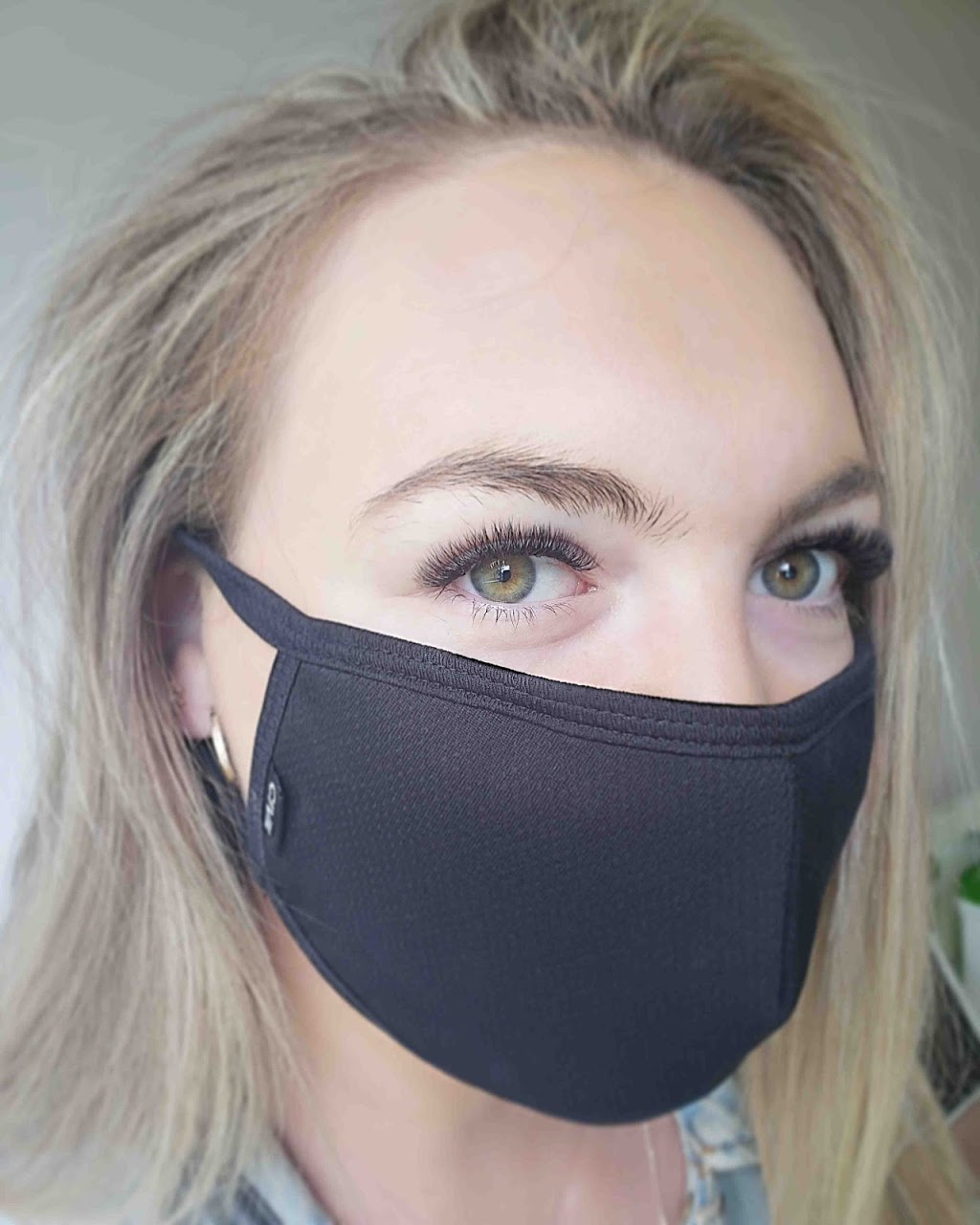 902 Lashes | 303 Main St, Wolfville, NS B4P 1C7, Canada | Phone: (902) 483-3200