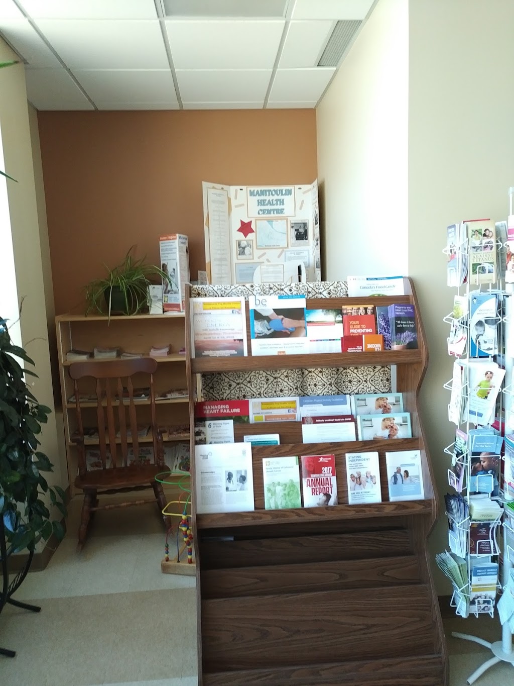 Little Current Medical Associates | 15 Meredith St E, Little Current, ON P0P 1K0, Canada | Phone: (705) 368-2450