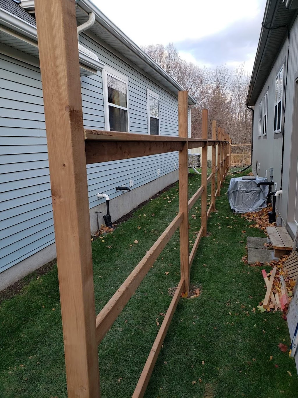 Niagara Decks, Fences and more | 152 Keefer Rd, Thorold, ON L2V 4N9, Canada | Phone: (905) 651-2332