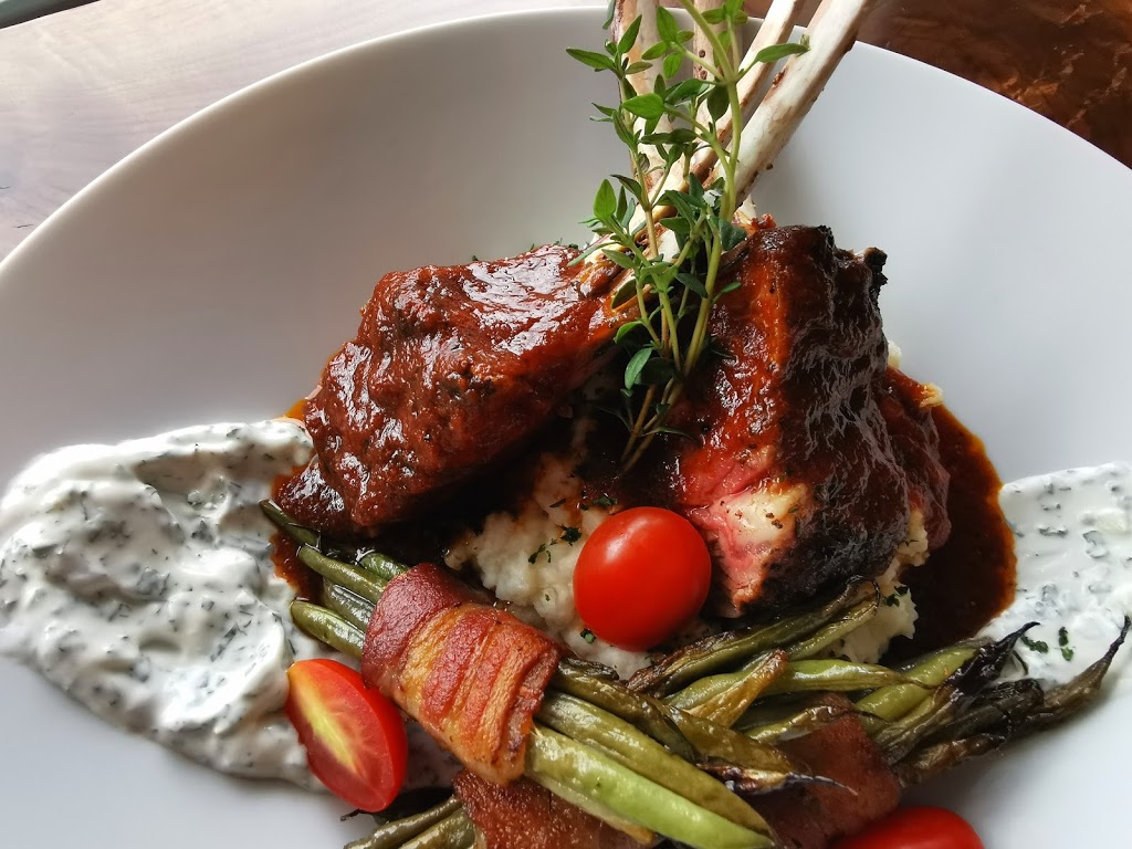 Chef Henrie Bistro & Café | 339 High St, MacTier, ON P0C 1H0, Canada | Phone: (705) 345-5042
