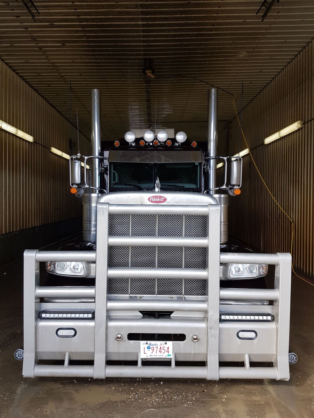 Pasha Transport | 2404 Haines Rd unit #20, Mississauga, ON L4Y 4B8, Canada | Phone: (905) 275-1101