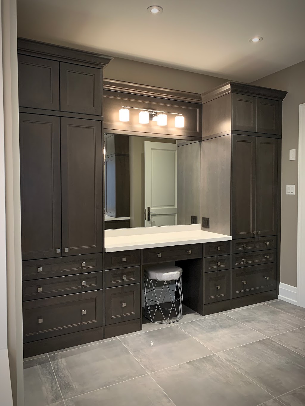 Di Blasio Homes - Presentation Centre | 6628 Rothschild Trail, Mississauga, ON L5W 0A6, Canada | Phone: (905) 565-9844