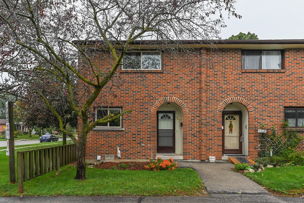 Beth and Ryan Waller | 5 Edinburgh Rd S Unit 1, Guelph, ON N1G 4Y3, Canada | Phone: (519) 546-3390