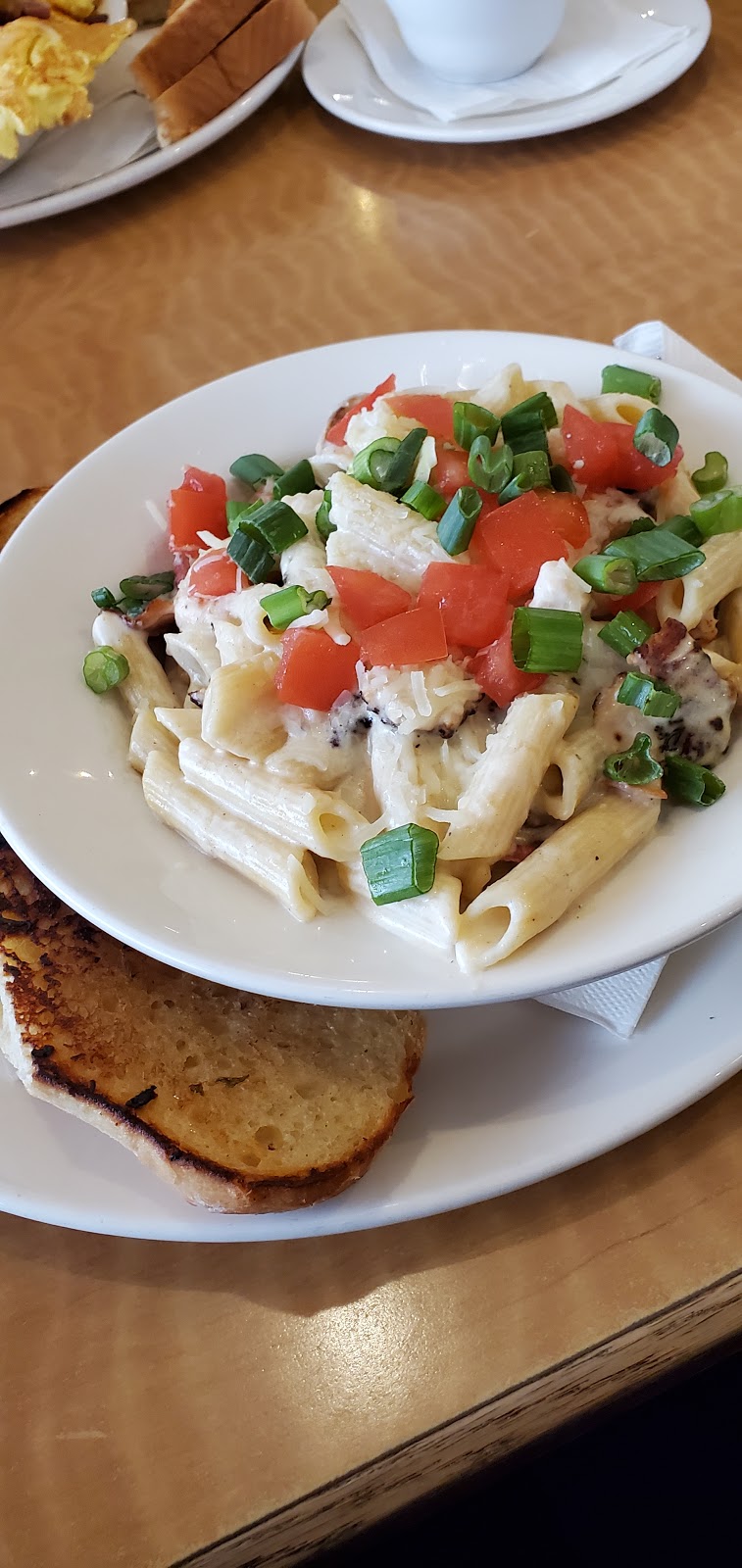 Smittys Family Restaurant | 545 Island Hwy E, Parksville, BC V9P 1T5, Canada | Phone: (250) 248-2432