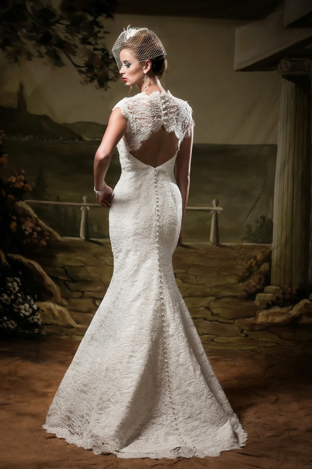 Nina Duong Haute Couture | 2344 Lakeshore Rd W, Oakville, ON L6L 1H5, Canada | Phone: (905) 582-4300