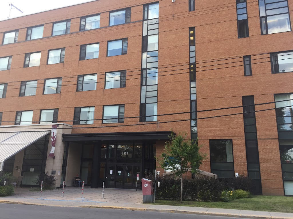 Centre DHebergement Champlain | 1325 Rue Crawford, Verdun, QC H4H 2N6, Canada | Phone: (514) 766-8513