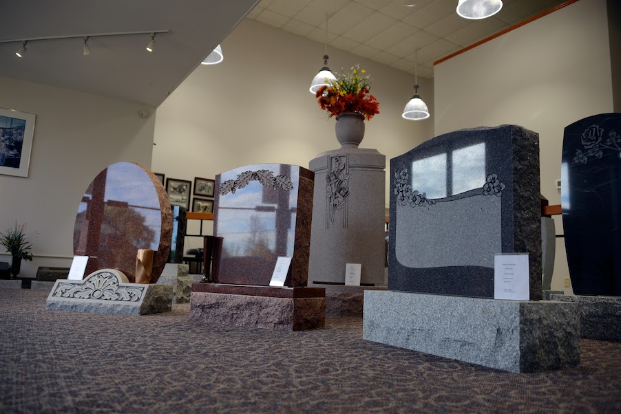 Campbell Monument | 712 Dundas St W, Belleville, ON K8N 4Z2, Canada | Phone: (613) 966-5154
