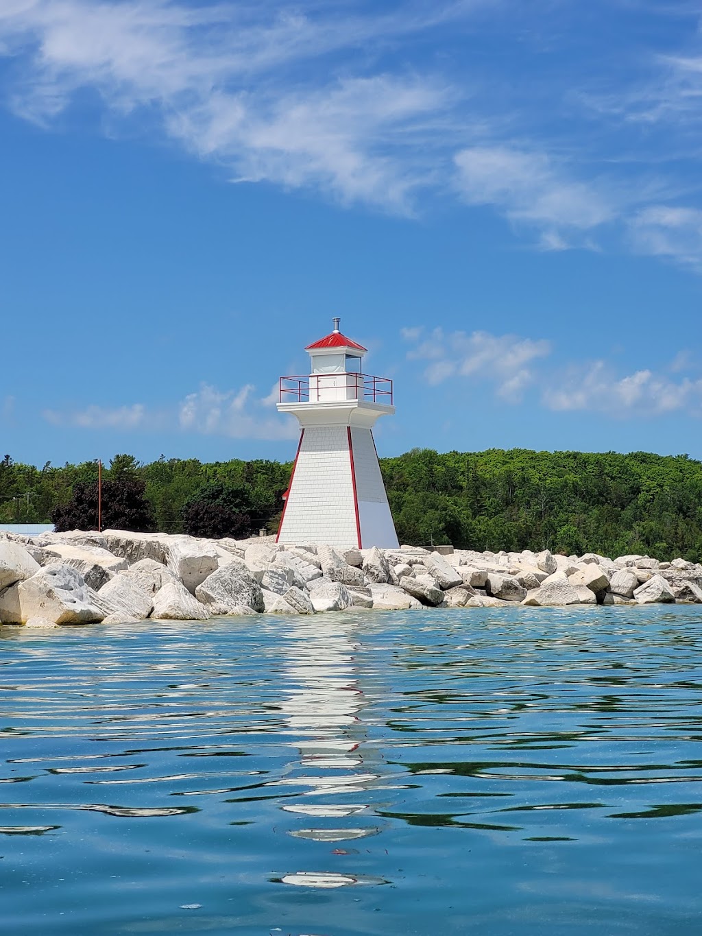 Lions Head Beach Motel | 1 McNeil St, Lions Head, ON N0H 1W0, Canada | Phone: (519) 793-3155