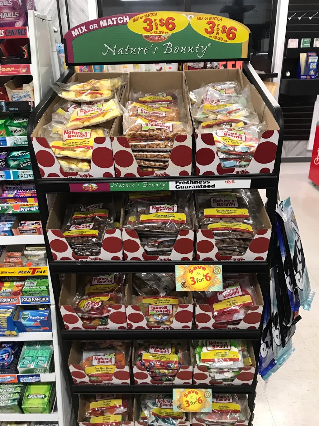 Durham Super Market & Convenience | 166 Adelaide Ave E, Oshawa, ON L1G 1Z3, Canada | Phone: (905) 725-9811