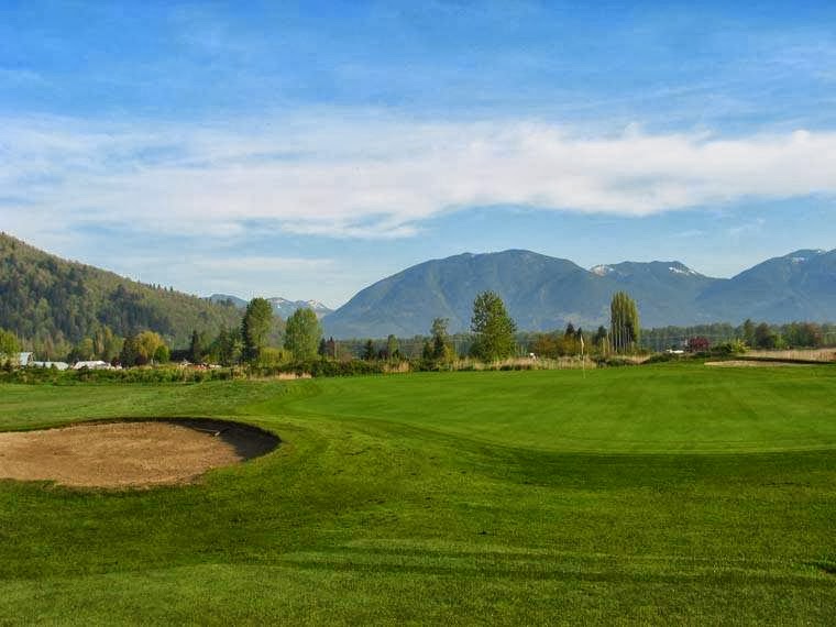 Royalwood Bed and Breakfast | Trans-Canada Hwy, Chilliwack, BC V2R 4J1, Canada | Phone: (604) 823-4111