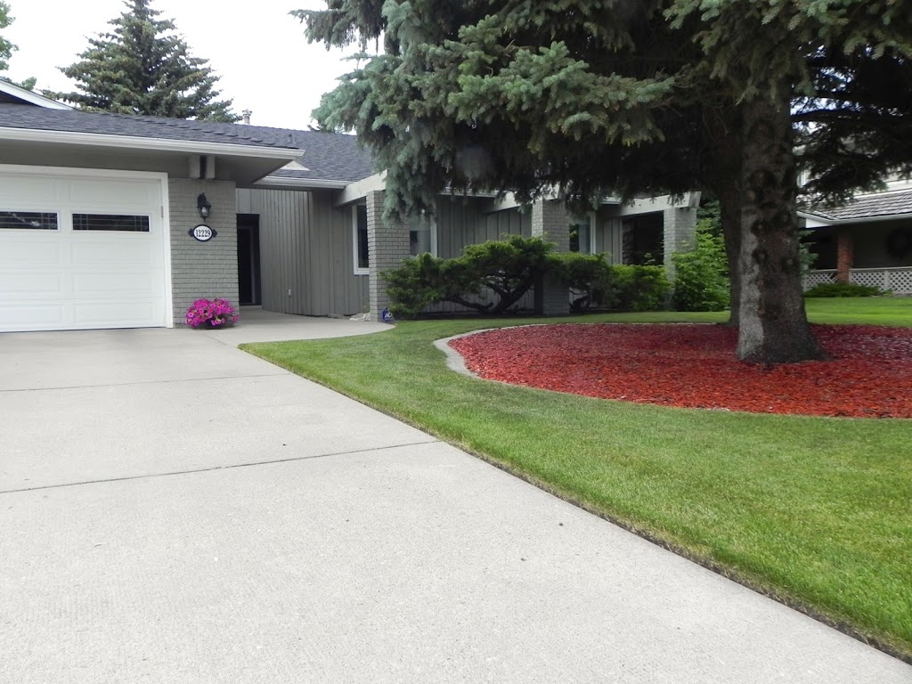 Bonaventure Bed and Breakfast | 12229 Lake Erie Rd SE, Calgary, AB T2J 2Z3, Canada | Phone: (403) 271-7686