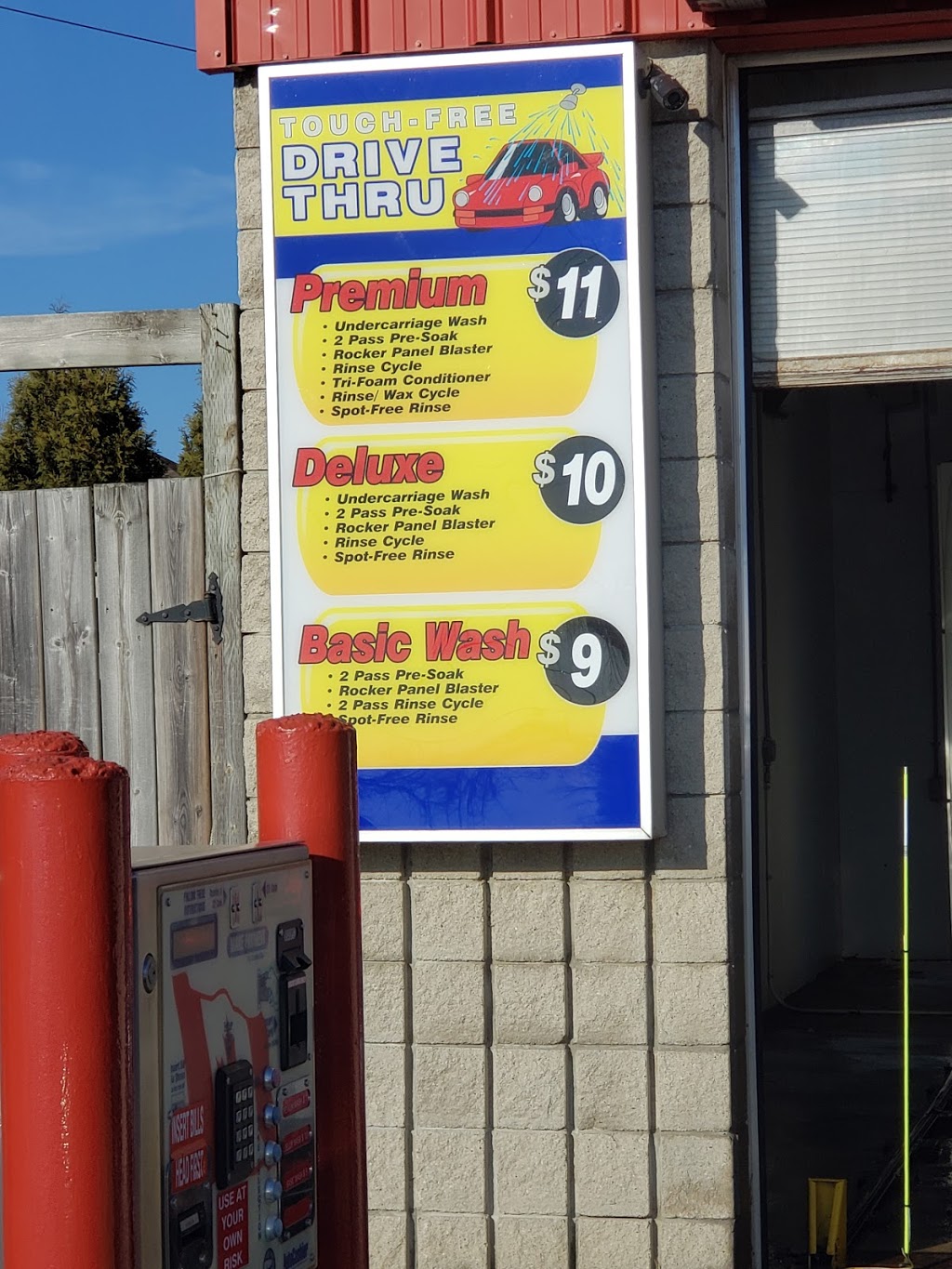 Car-Wash In The Grove | 2688 Lakeshore Rd, Brights Grove, ON N0N 1C0, Canada | Phone: (519) 869-2869