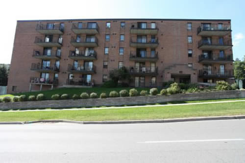 Anne Street Apartment | 114 Anne St N, Barrie, ON L4N 2B8, Canada | Phone: (705) 739-0436