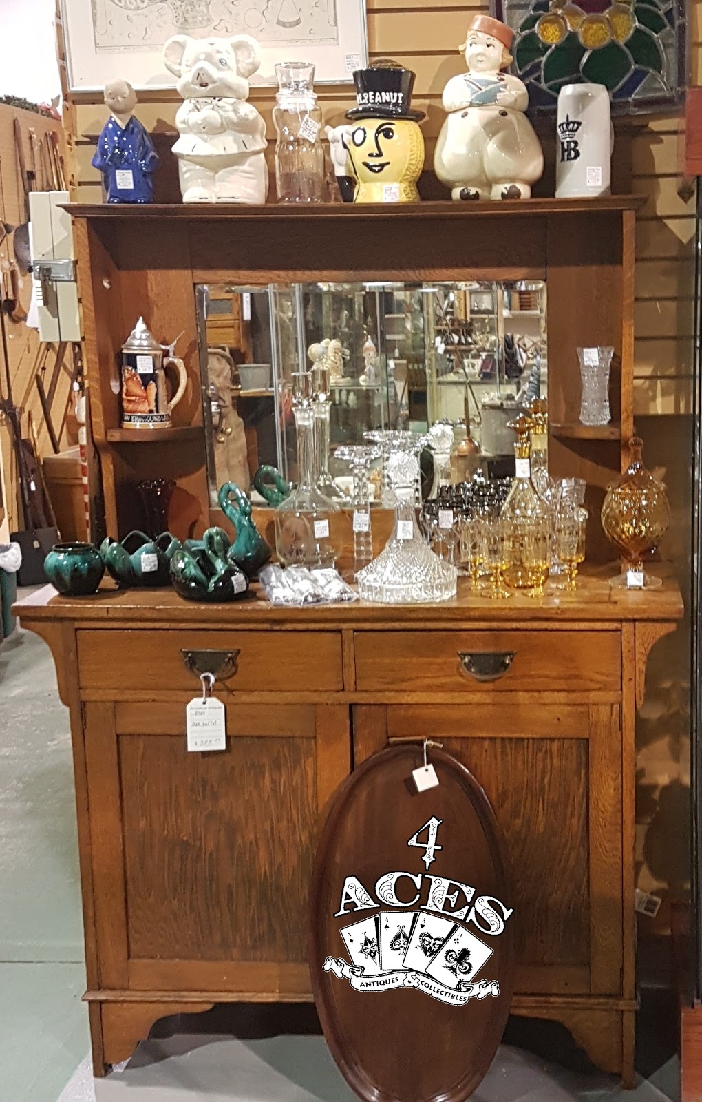 Roadshows 400 Antiques Mall | 2207 Industrial Park Rd, Innisfil, ON L9S 3V9, Canada | Phone: (705) 436-6222