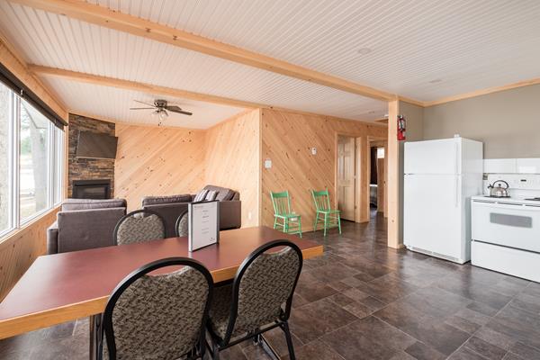 Beachwood Resort | 3043 Beachwood Dr, Lakefield, ON K0L 2H0, Canada | Phone: (888) 313-1118