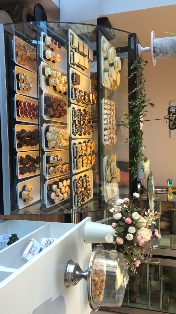 Bon ApaTreat | 255 Highview Dr, Kitchener, ON N2N 2K7, Canada | Phone: (519) 497-3351