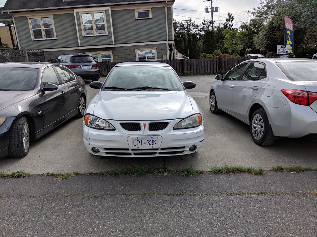 Johns Auto Body & Paint | Best Body Shop Victoria | 546 Dupplin Rd, Victoria, BC V8Z 1C1, Canada | Phone: (250) 388-6733