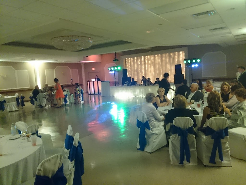 Italo Canadian Club | Dipietro St, 1101 Dipietro St, Fort Erie, ON L2A 4J4, Canada | Phone: (905) 871-4630