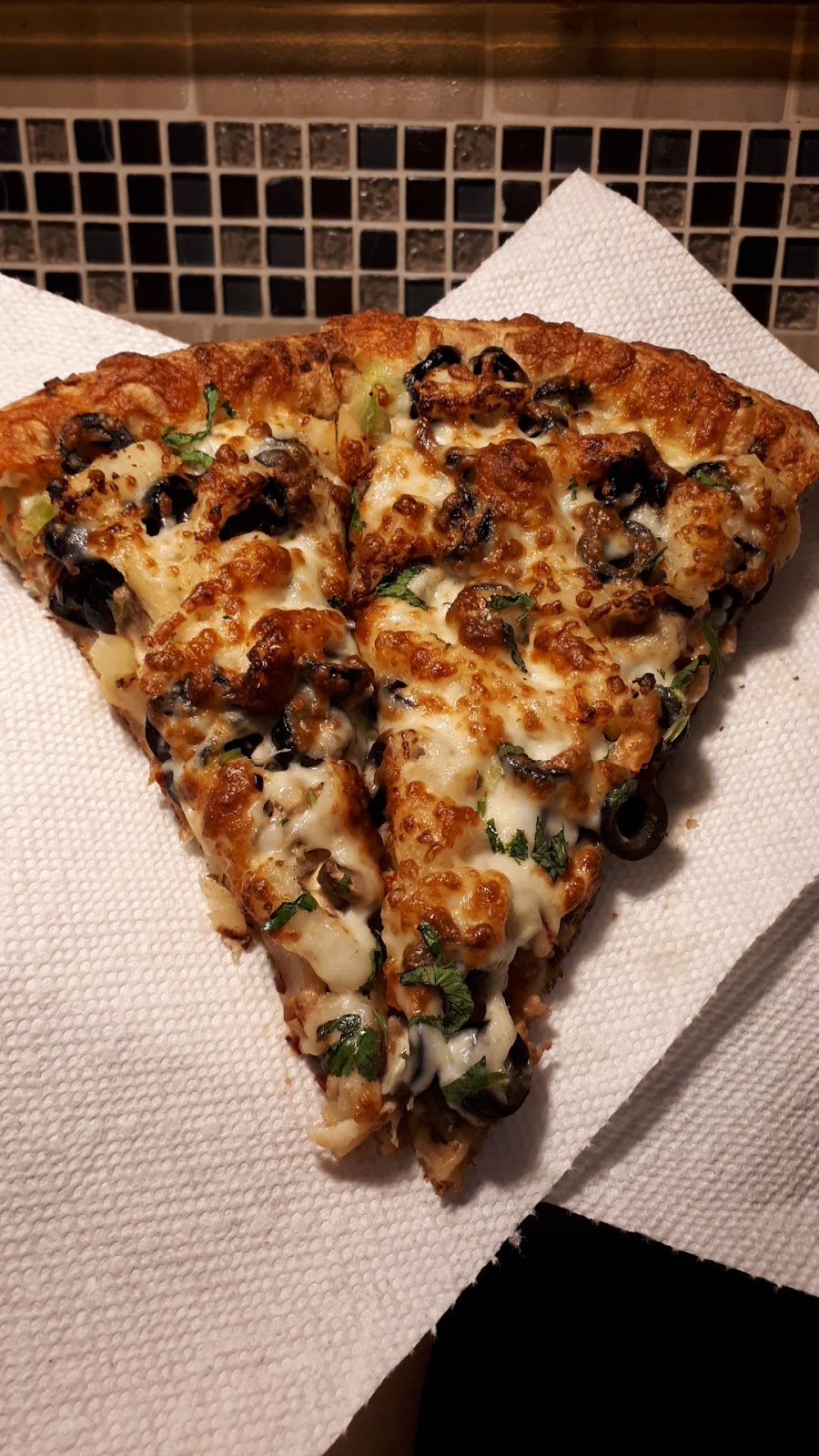 Veggie Hut Pizza | 7025 128 St, Surrey, BC V3W 4E1, Canada | Phone: (604) 592-5696