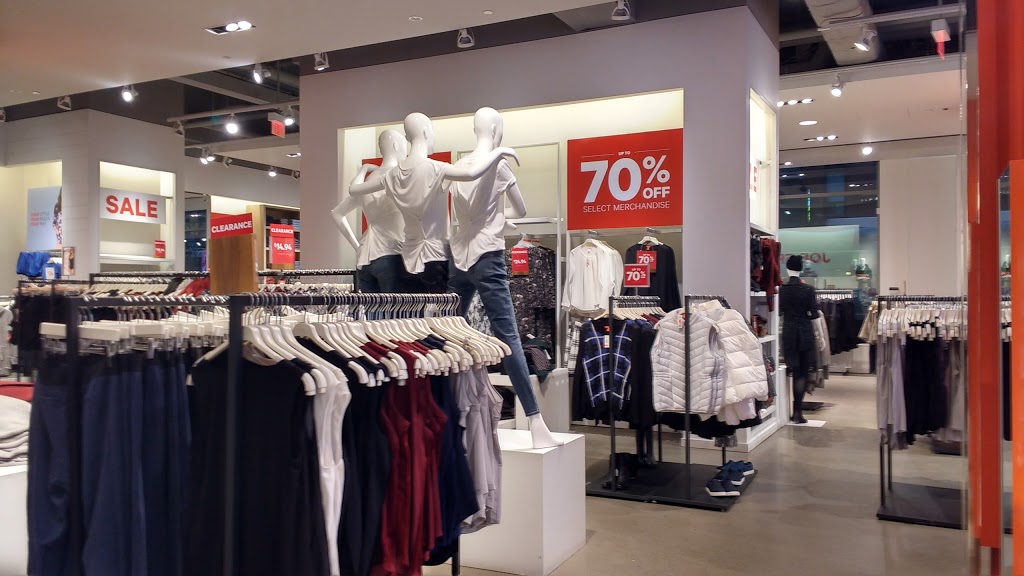 Joe Fresh | 589 Queen St W Unit 4, Toronto, ON M5V 2B7, Canada | Phone: (416) 361-6342