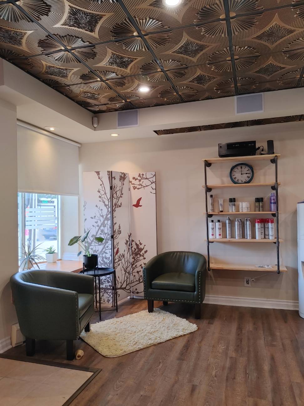 michelle on lake | 231 Lake St Front Unit, St. Catharines, ON L2R 5Z5, Canada | Phone: (905) 347-1558