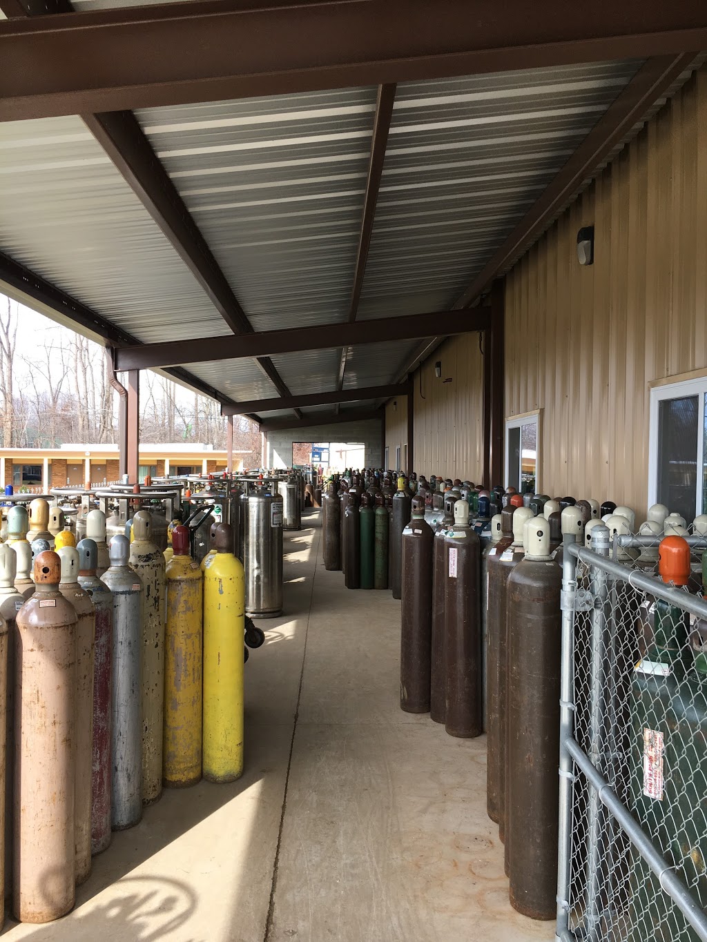 South Park Welding Supplies | 50 Gratiot Blvd, Marysville, MI 48040, USA | Phone: (810) 364-6521