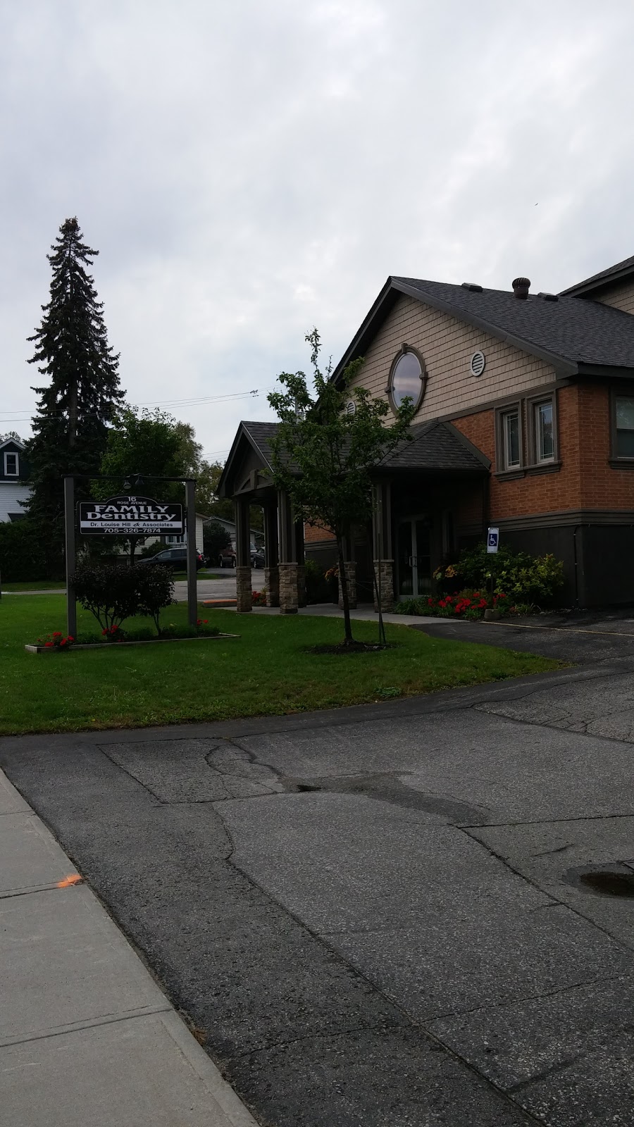 Farrah Merali DDS | 16 Rose Ave, Orillia, ON L3V 6Y5, Canada | Phone: (705) 326-7874