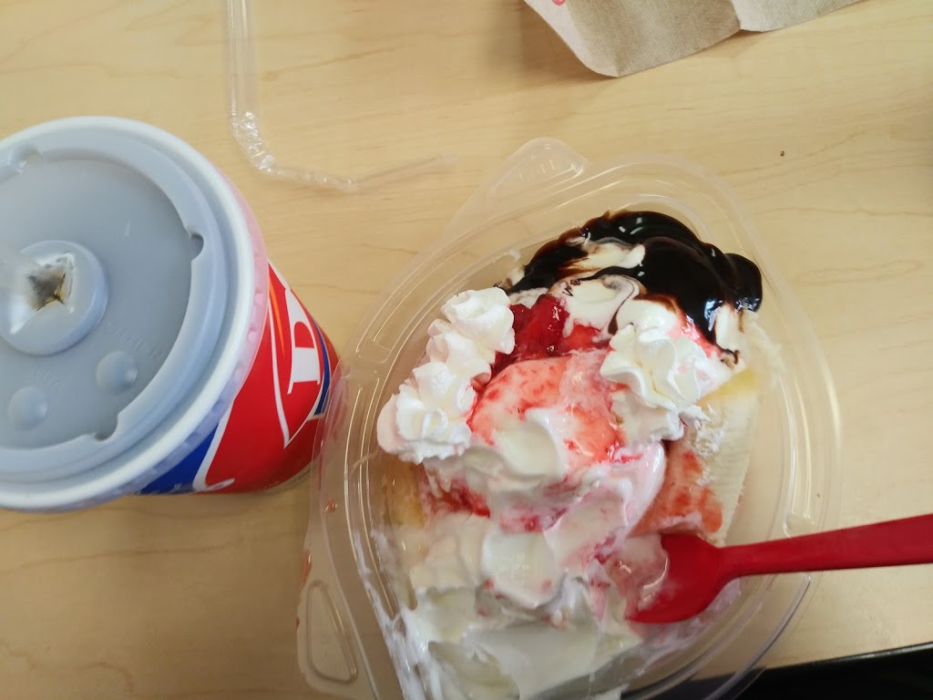 Dairy Queen Grill & Chill | 2200 Montreal Rd, Gloucester, ON K1J 6M5, Canada | Phone: (613) 842-9888