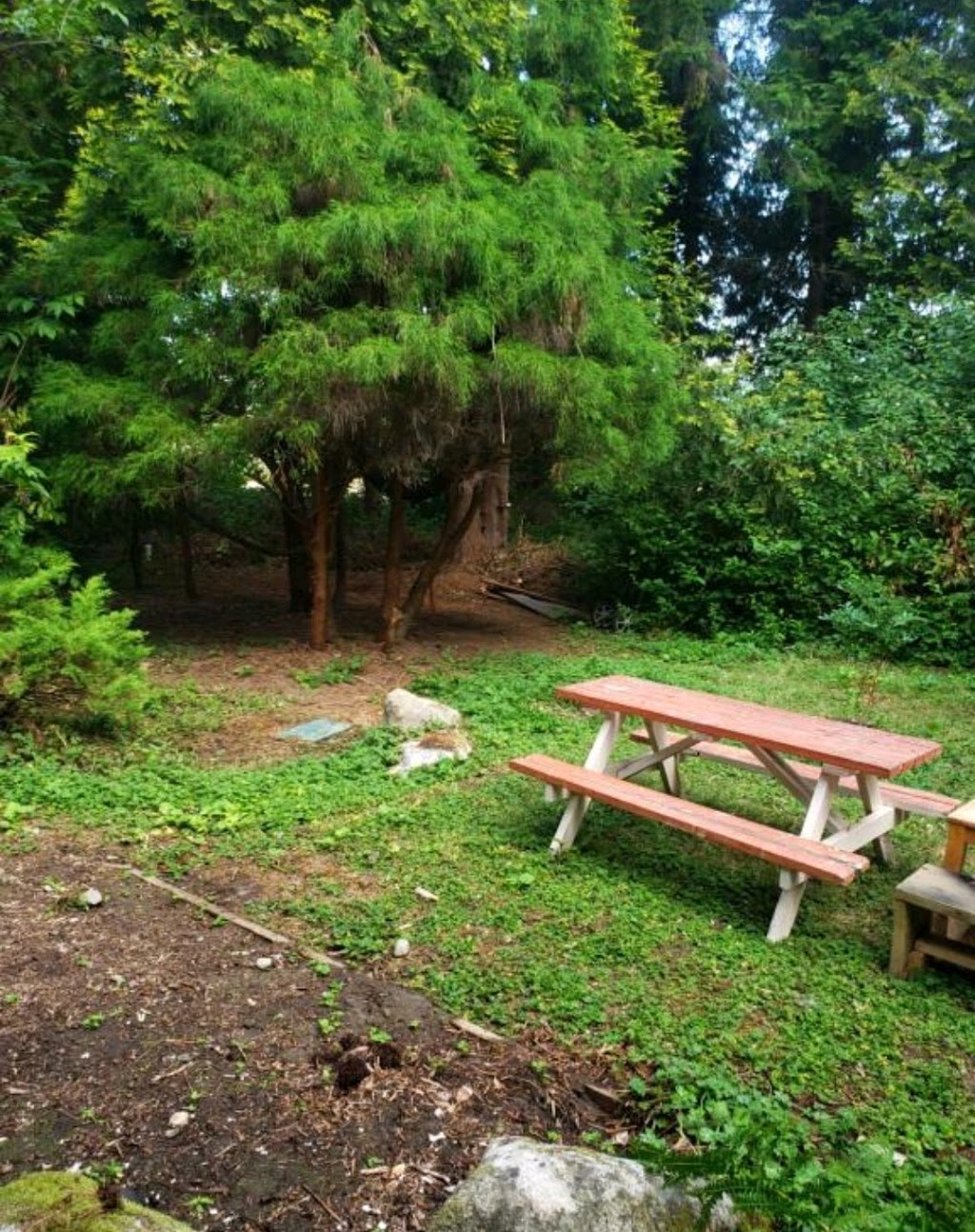 Dalat B&B | 16924 32 Ave, Surrey, BC V3S 0L5, Canada | Phone: (604) 700-7051