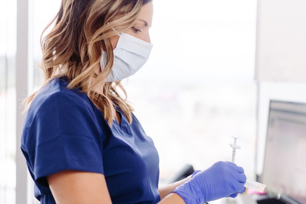 La Suite, médecine esthétique | 484 Bd du Royaume O, Chicoutimi, QC G7H 0S7, Canada | Phone: (418) 973-5588