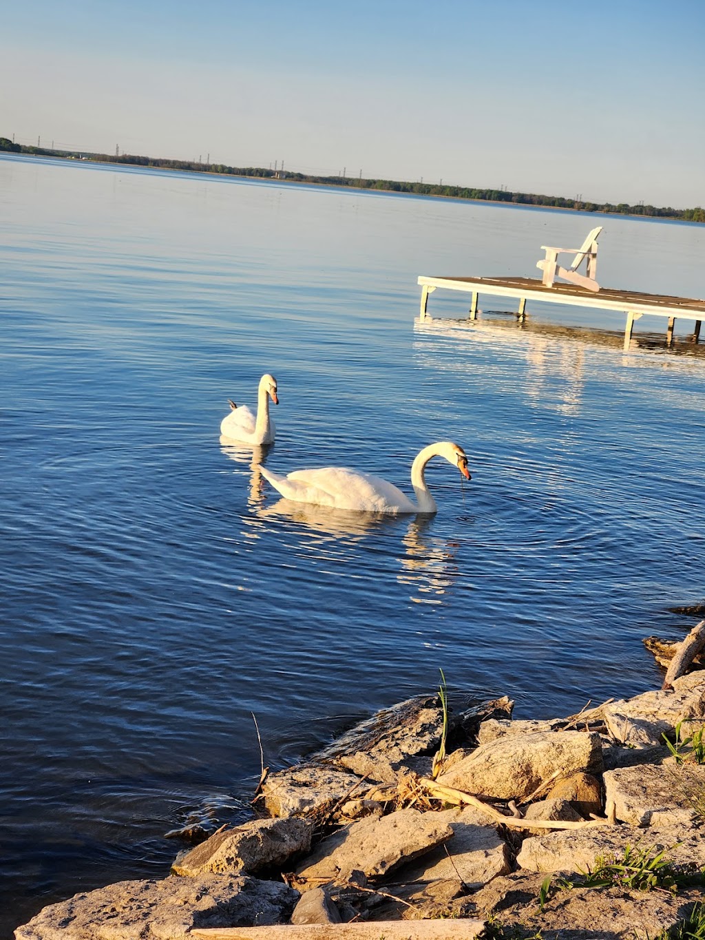 Hay Bay Lakehouse | 543 S Shore Rd, Greater Napanee, ON K7R 3K7, Canada | Phone: (905) 902-2568