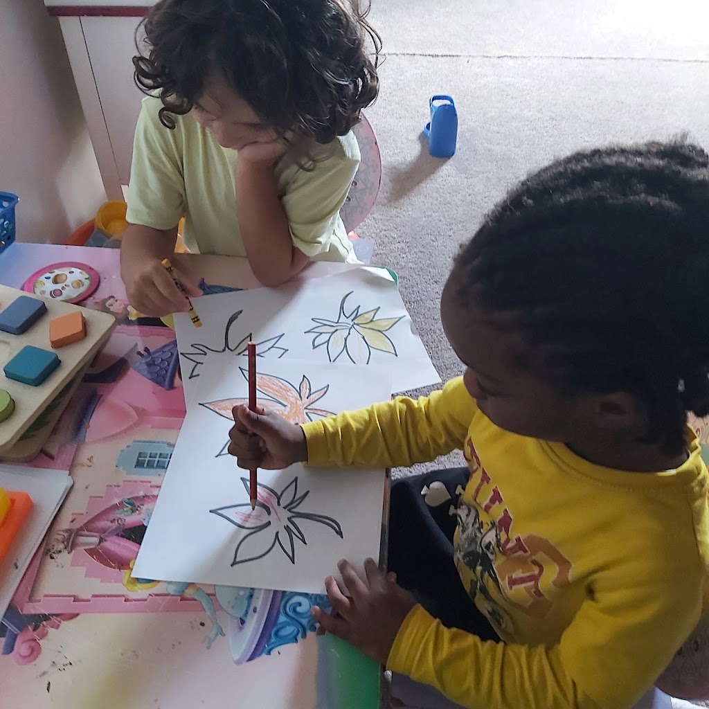 Dialas home daycare | 148 Maynooth Ct, Ottawa, ON K2J 6Y5, Canada | Phone: (613) 440-0690