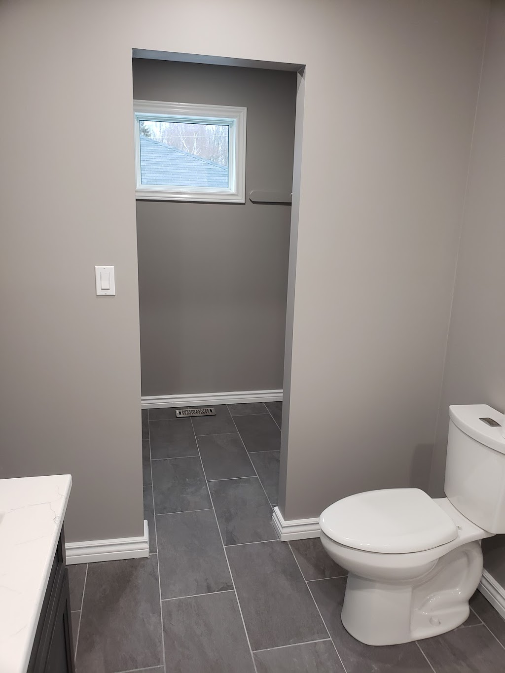 Aquila Contracting | Monarchy St, Barrie, ON L9S, Canada | Phone: (705) 238-9819