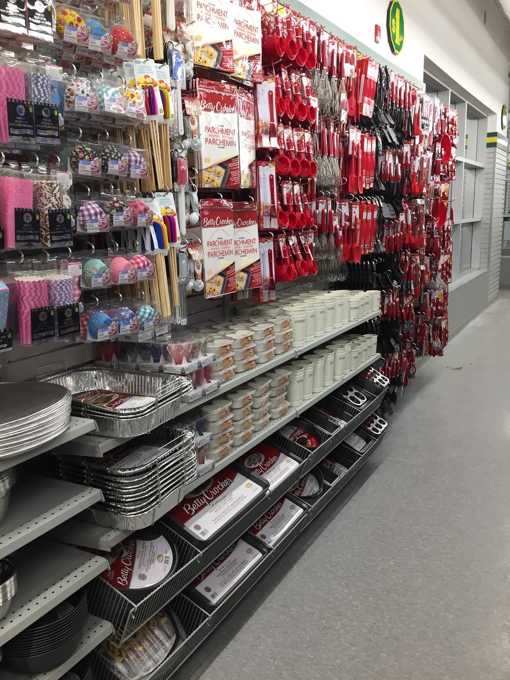Dollarama | 60 Sage Hill Plaza NW, Calgary, AB T3R 0S4, Canada | Phone: (587) 535-6253
