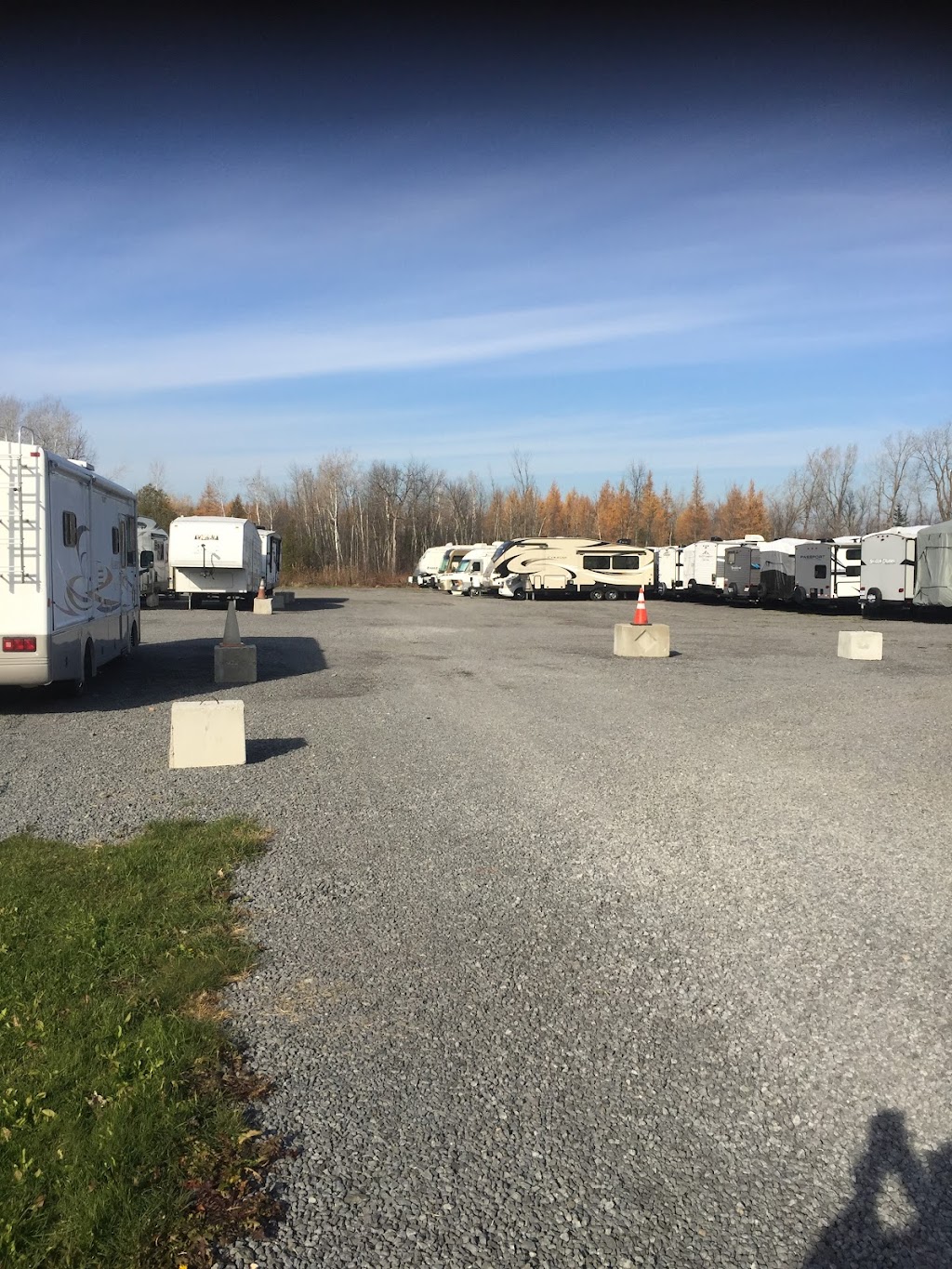 VR storage Mirabel | 16409 Côte St Pierre, Mirabel, QC J7J 0C5, Canada | Phone: (450) 565-7656