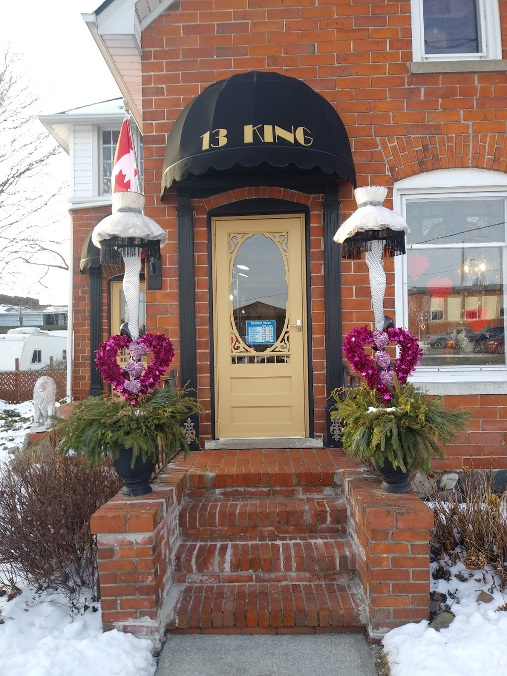 Flower Fashions | 13 King St, Kingsville, ON N9Y 1H9, Canada | Phone: (519) 733-4344